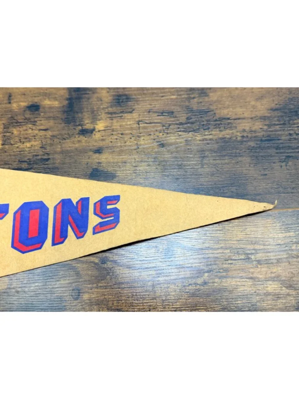 Vintage Detroit Pistons NBA Vintage Felt Pennant aged